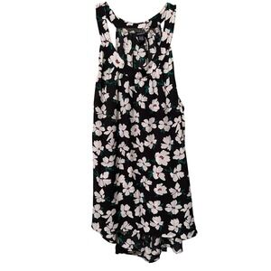 Torrid Floral High‎ Neck Sleeveless Blouse Black White Plus Size 3 High Low Hem